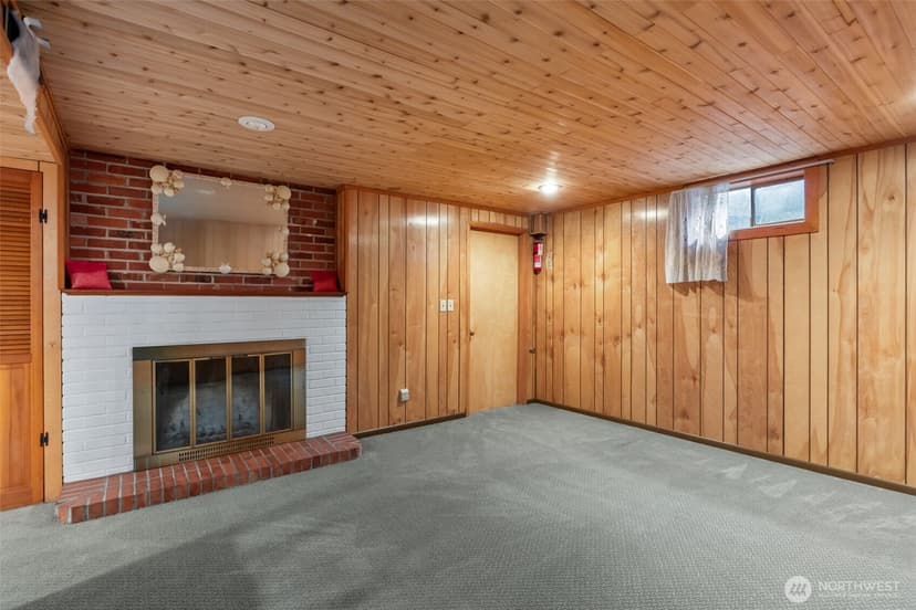 Property photo for 6353 School Street SW, Lakewood photo 25