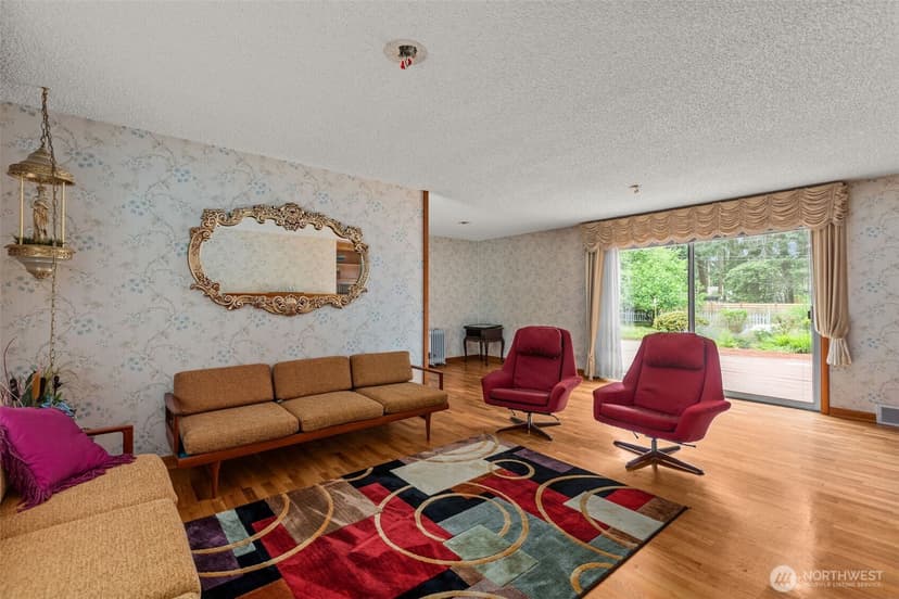 Property photo for 6353 School Street SW, Lakewood photo 2