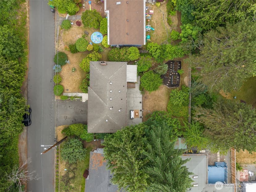 Property photo for 2115 N 178th Street, Shoreline photo 36