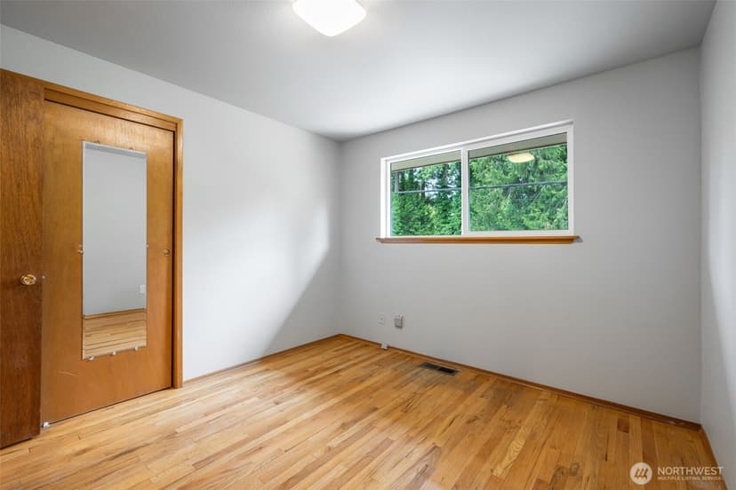 Property photo for 2115 N 178th Street, Shoreline photo 15