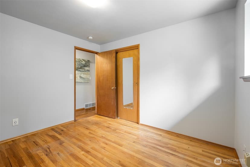 Property photo for 2115 N 178th Street, Shoreline photo 16