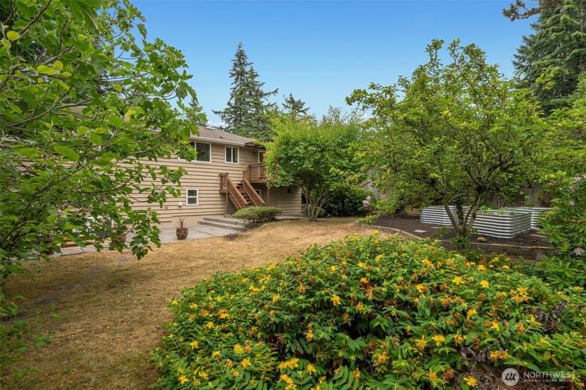 Property photo for 2115 N 178th Street, Shoreline photo 35