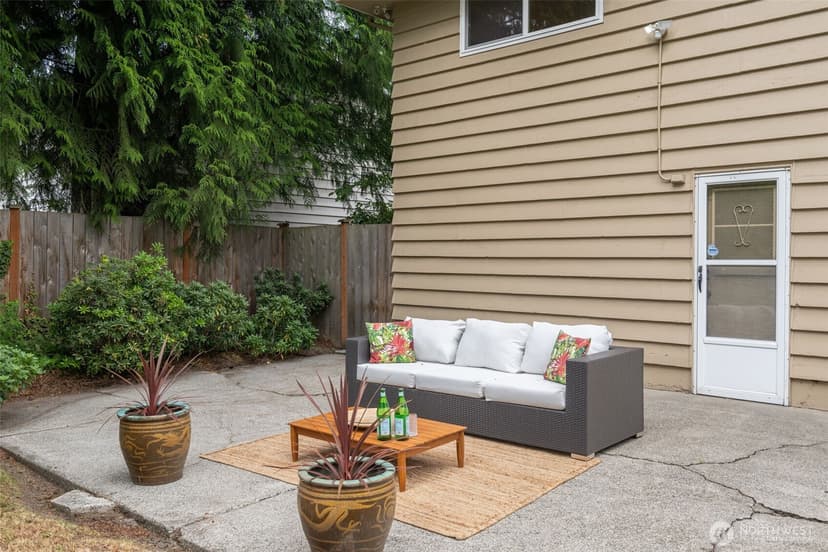 Property photo for 2115 N 178th Street, Shoreline photo 32