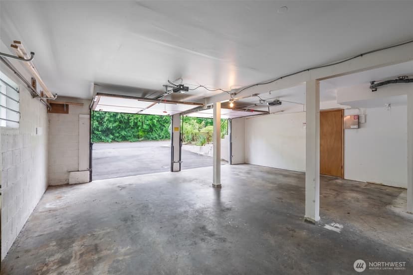 Property photo for 2115 N 178th Street, Shoreline photo 28