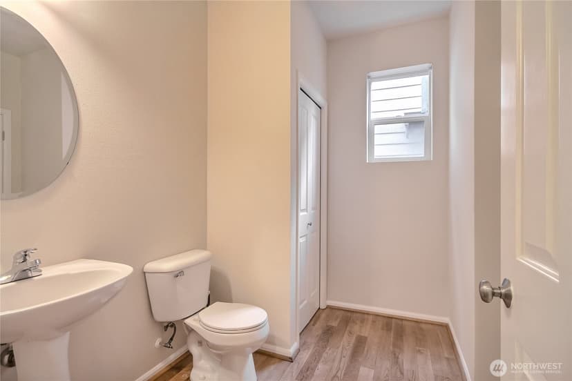 Property photo for 4036 Tribute Avenue E, Fife photo 6