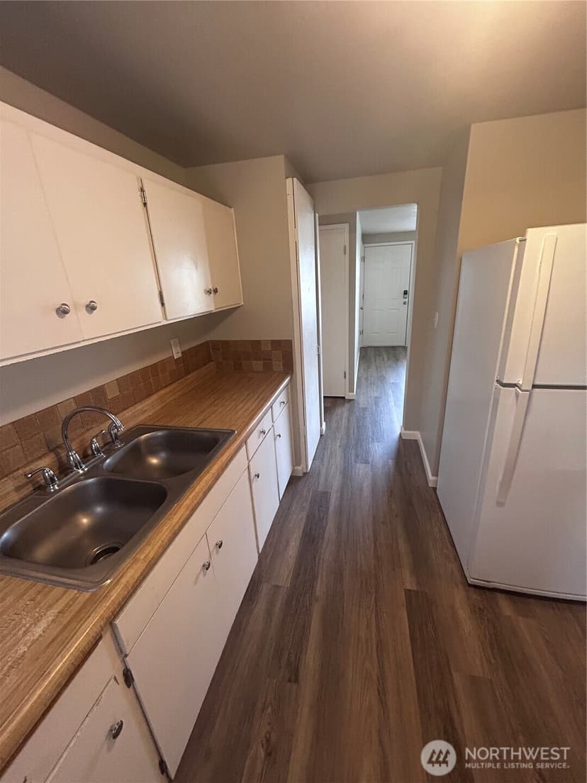 Property photo for 8606 Haviland Avenue SW, Lakewood photo 8