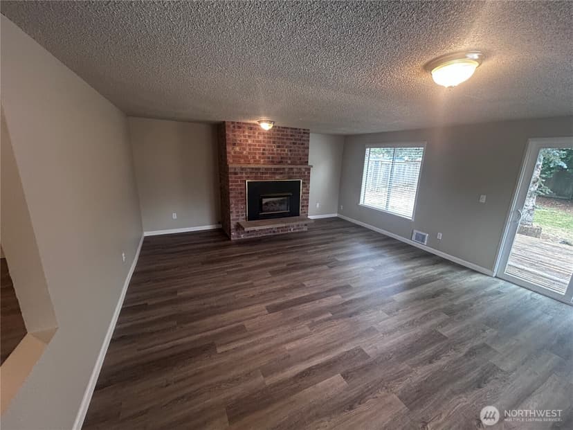 Property photo for 8606 Haviland Avenue SW, Lakewood photo 9