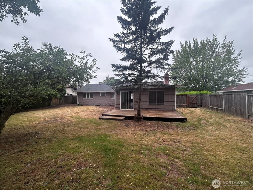 Property photo for 8606 Haviland Avenue SW, Lakewood photo 18