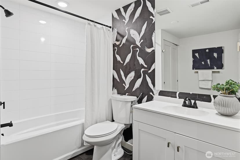 Property photo for 6534 19th Avenue NE, Seattle photo 25
