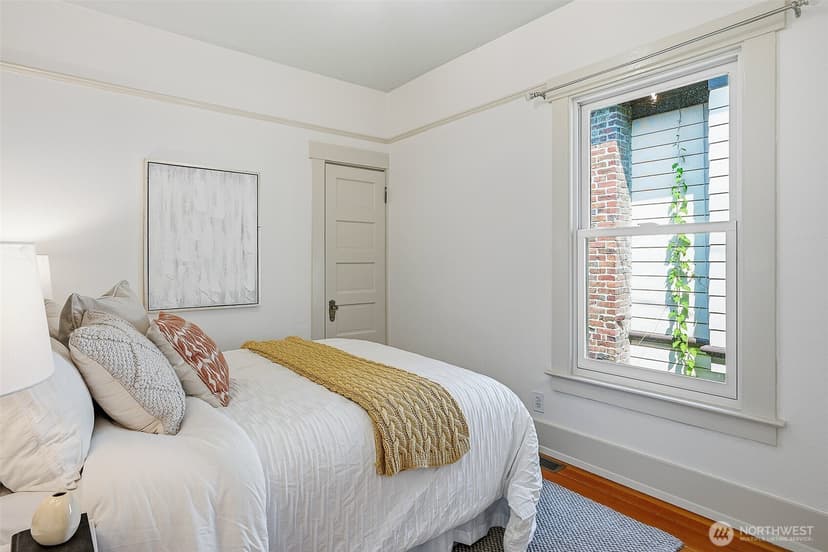 Property photo for 6534 19th Avenue NE, Seattle photo 21