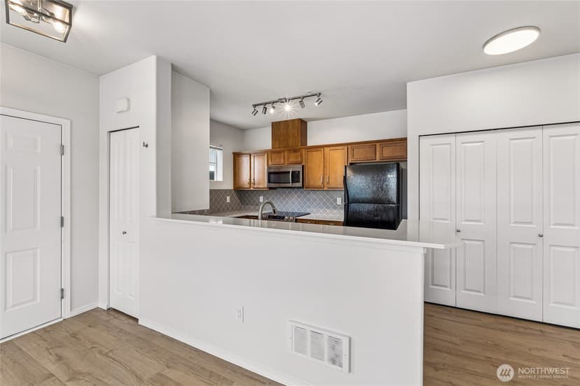Property photo for 14915 38th Drive SE #EE2029, Bothell photo 8