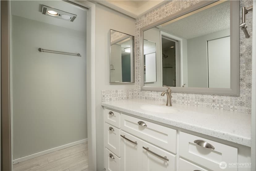 Property photo for 7425 Ruby Drive SW #A1, Lakewood photo 19