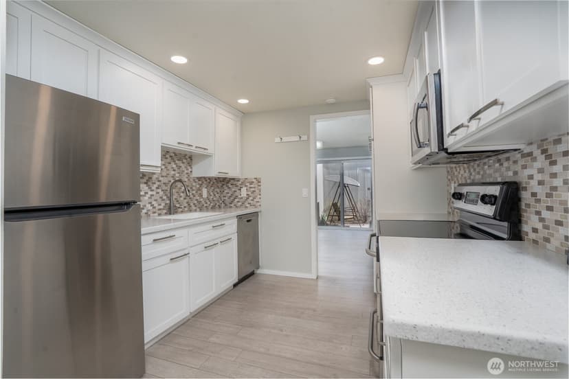 Property photo for 7425 Ruby Drive SW #A1, Lakewood photo 10