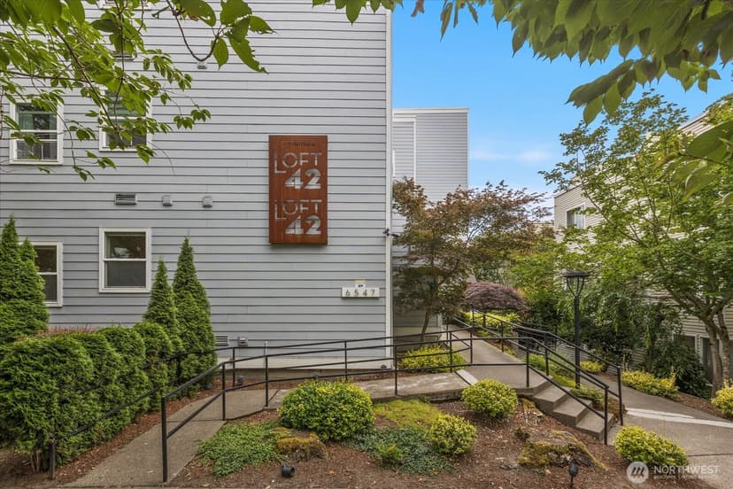 Property photo for 6547 42nd Avenue SW #205, Seattle photo 3