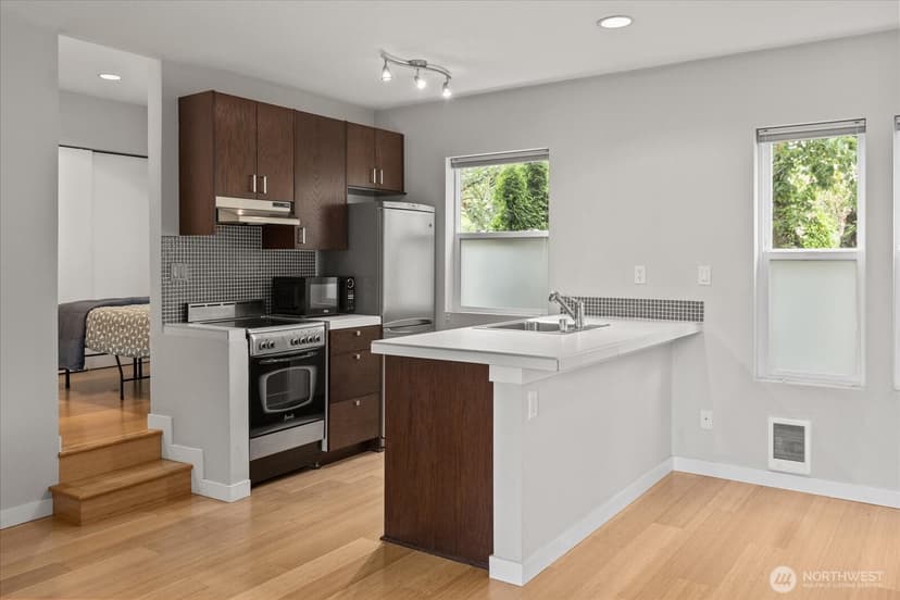 Property photo for 6547 42nd Avenue SW #205, Seattle photo 14