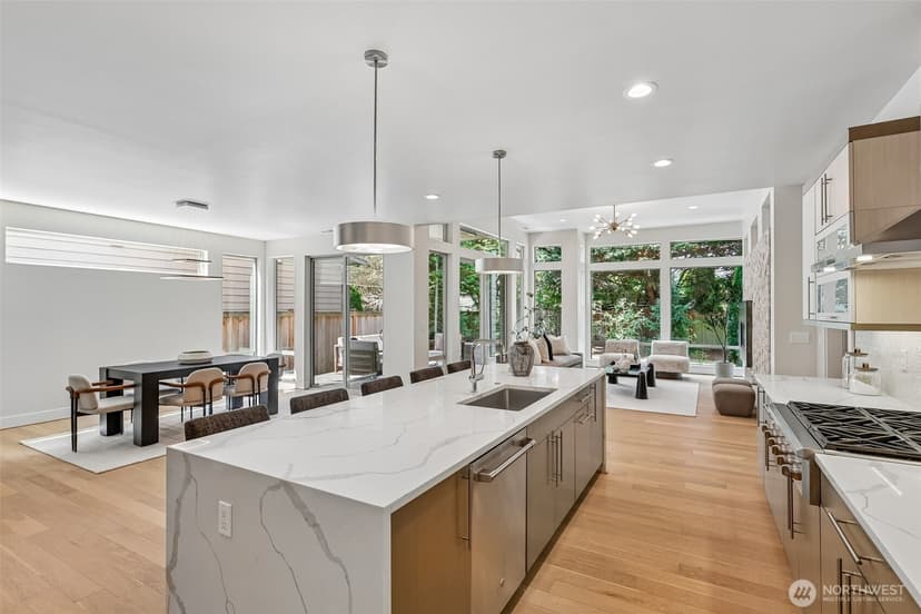 Property photo for 13110 NE 97th Street, Kirkland photo 9