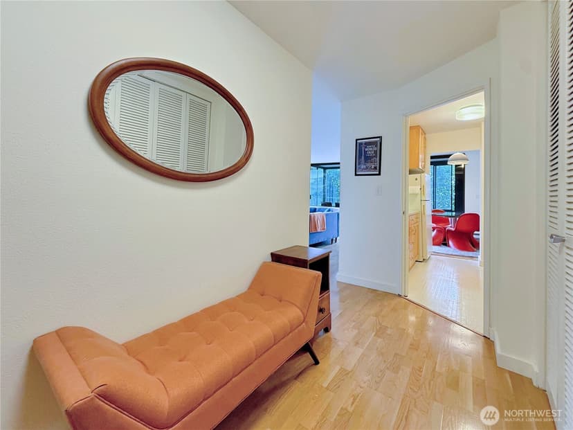 Property photo for 521 5th Avenue W #201, Seattle photo 16