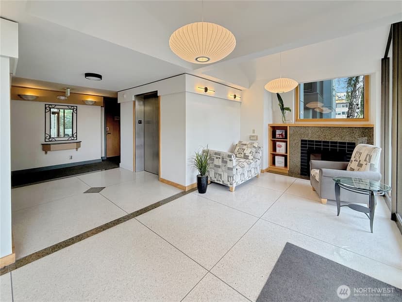 Property photo for 521 5th Avenue W #201, Seattle photo 24