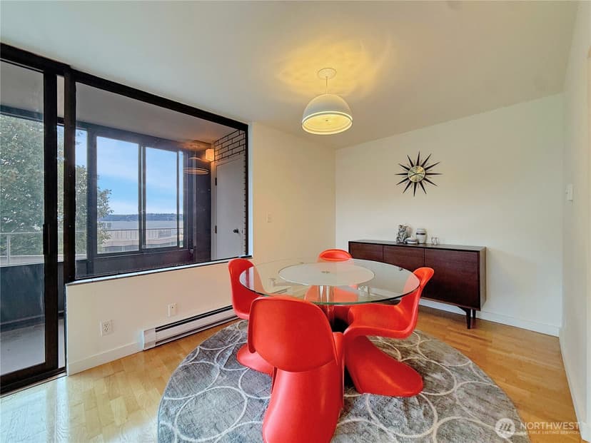 Property photo for 521 5th Avenue W #201, Seattle photo 13