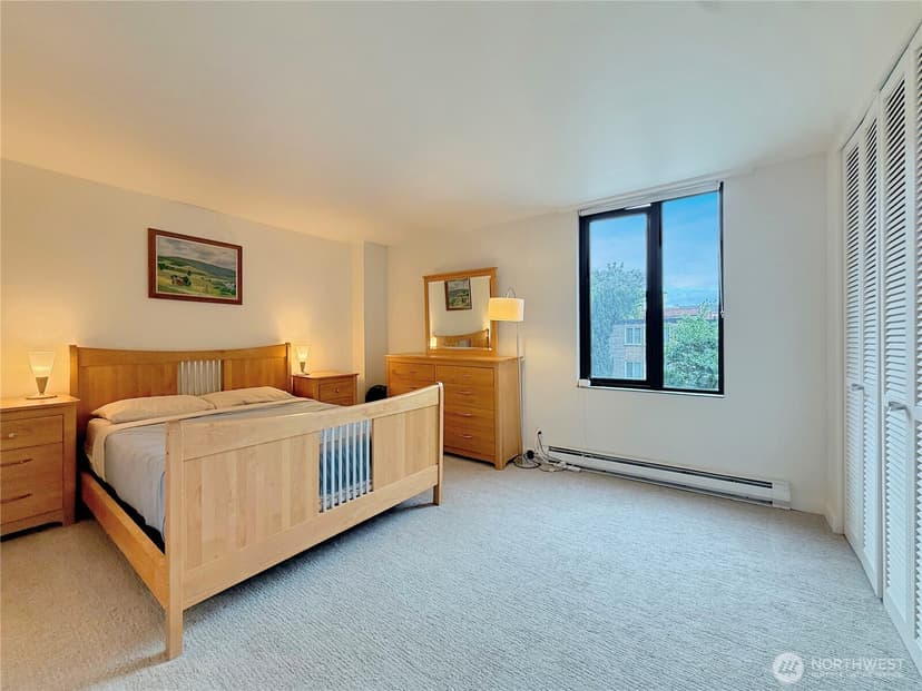 Property photo for 521 5th Avenue W #201, Seattle photo 17