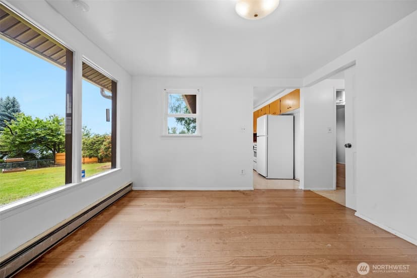 Property photo for 4315 Thomson Avenue, Everett photo 7