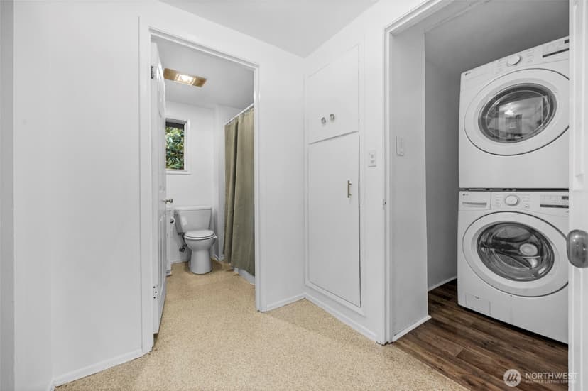 Property photo for 4315 Thomson Avenue, Everett photo 19