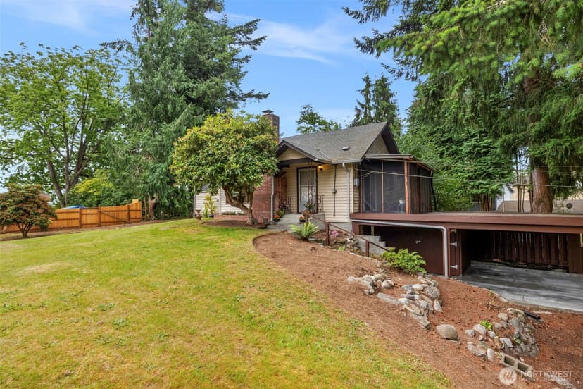 Property photo for 4315 Thomson Avenue, Everett photo 3