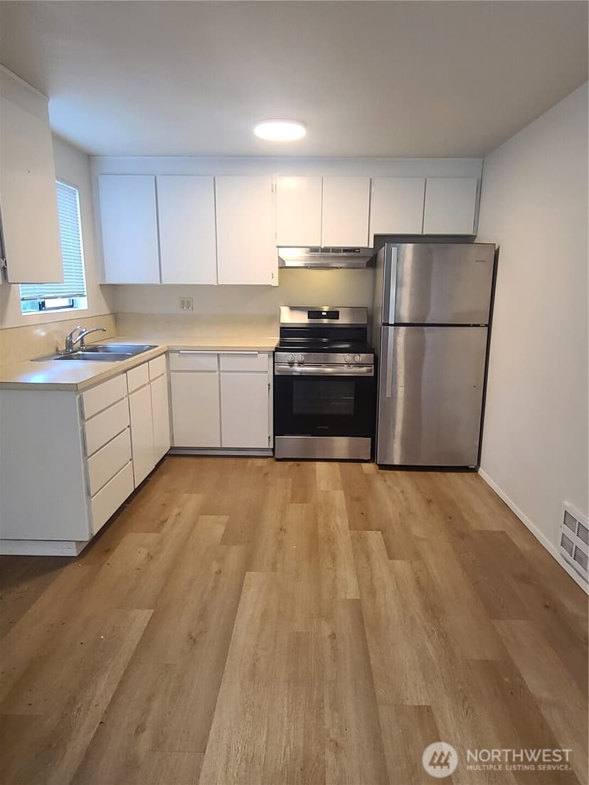 Property photo for 1518 NE 86th Street, Seattle photo 9
