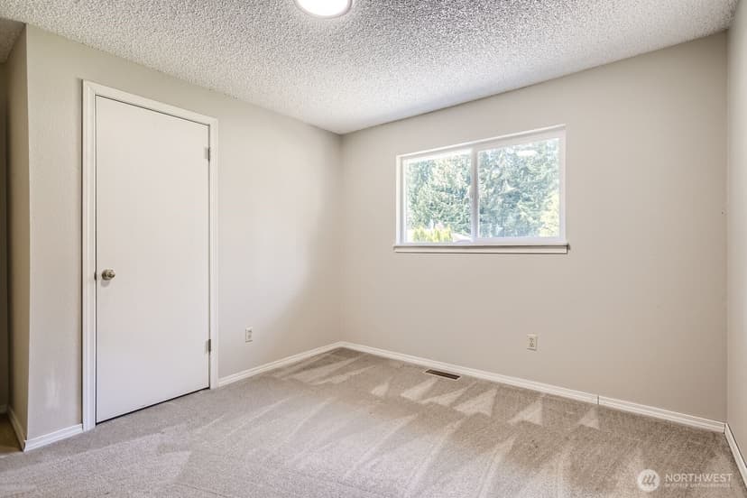 Property photo for 10616 164th Avenue NE, Redmond photo 25