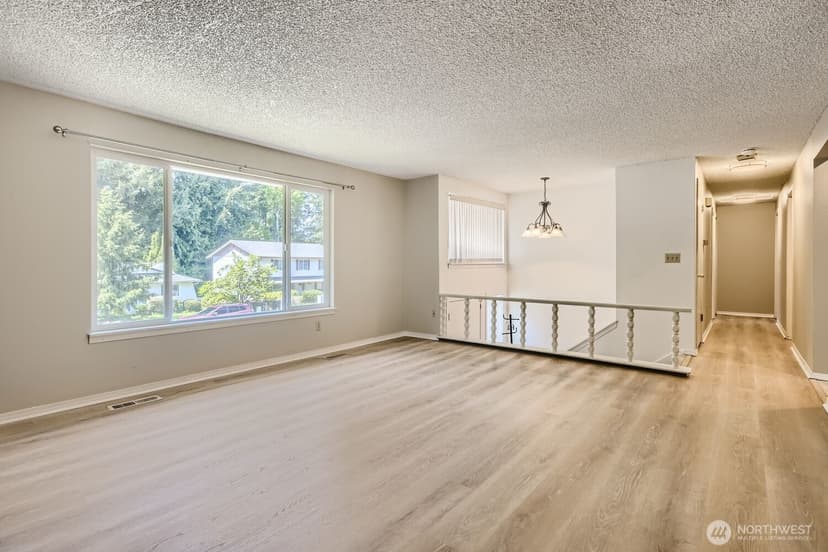Property photo for 10616 164th Avenue NE, Redmond photo 10