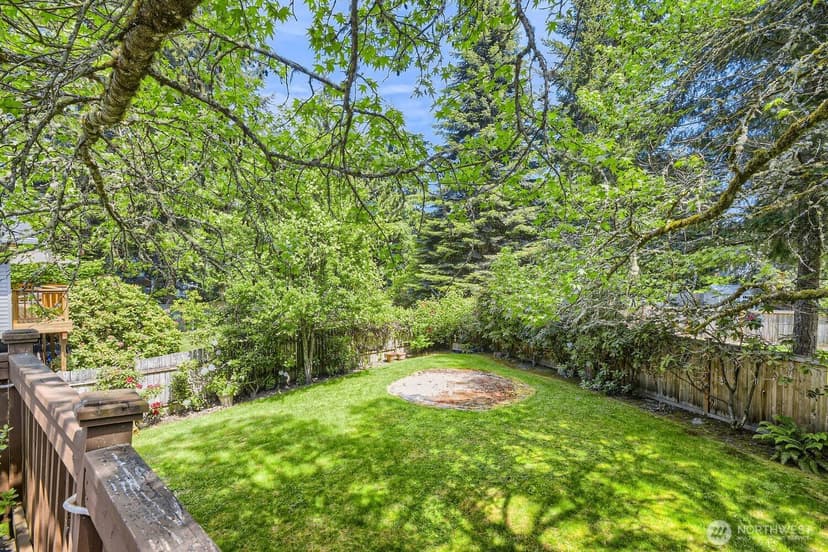 Property photo for 10616 164th Avenue NE, Redmond photo 38