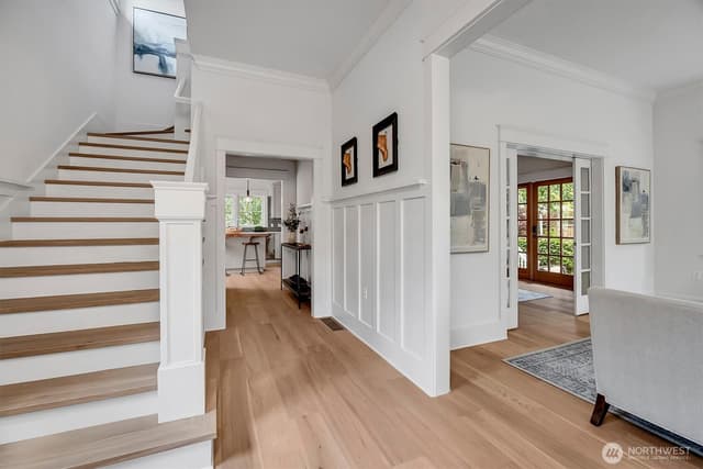Property photo for 310 W Garfield Street, Seattle photo 5