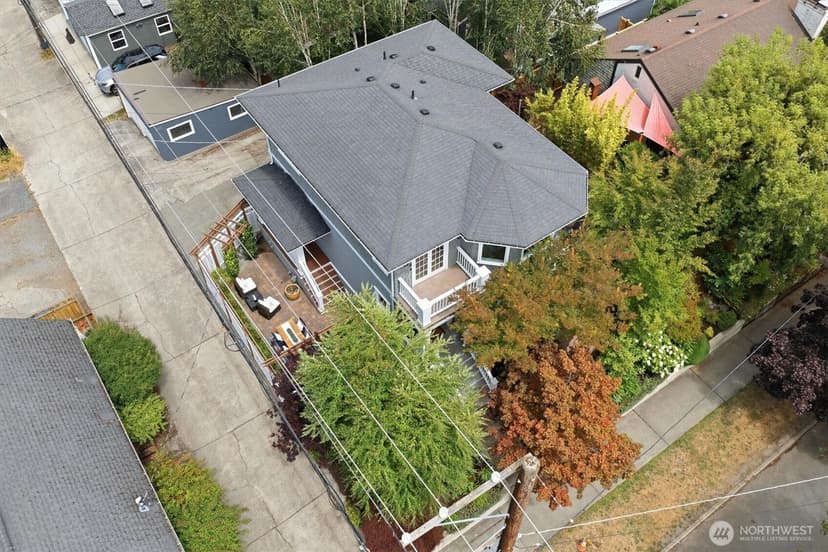 Property photo for 310 W Garfield Street, Seattle photo 39