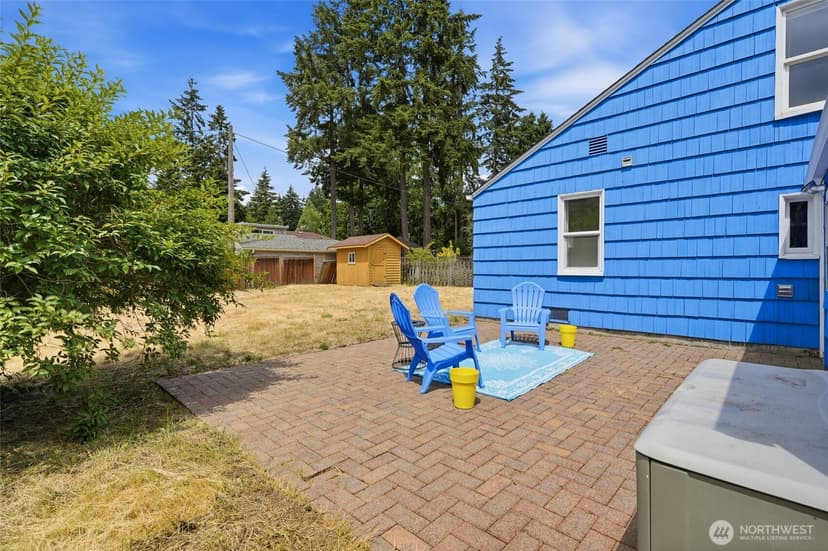 Property photo for 12515 25th Avenue NE, Seattle photo 18