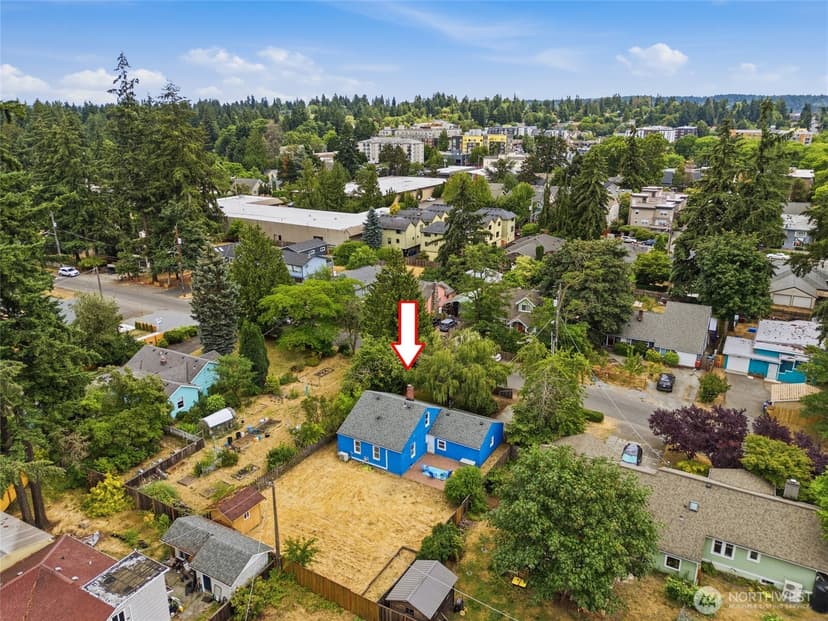 Property photo for 12515 25th Avenue NE, Seattle photo 26