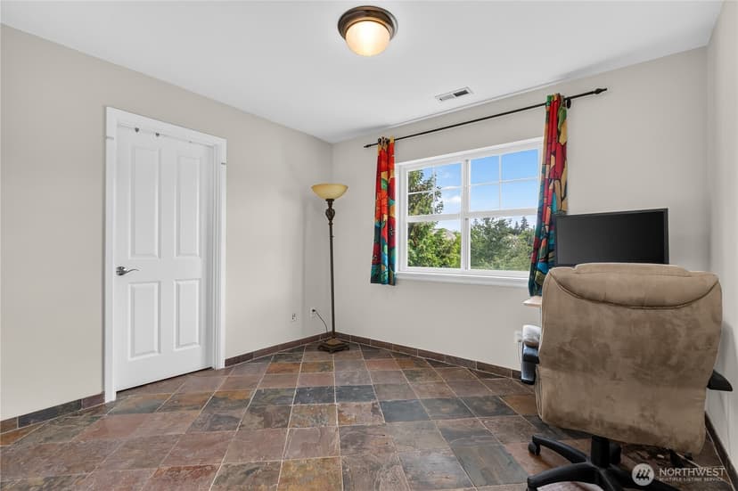 Property photo for 18214 29th Drive SE, Bothell photo 21