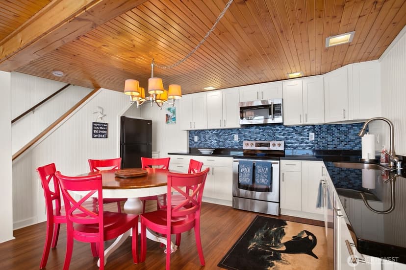 Property photo for 6829 Munter Lane NE, Tacoma photo 12