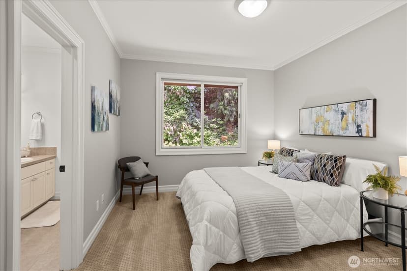 Property photo for 18608 Sound View Place, Edmonds photo 24
