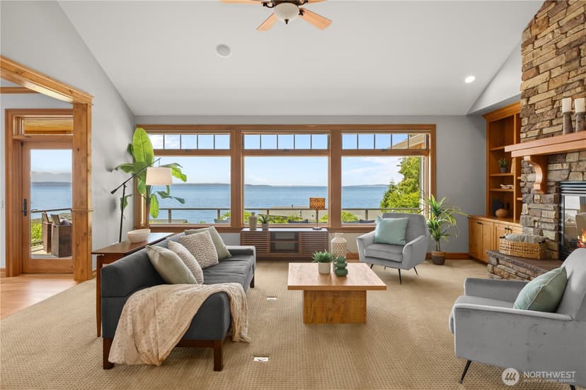 Property photo for 18608 Sound View Place, Edmonds photo 6