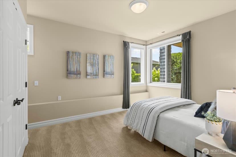 Property photo for 18608 Sound View Place, Edmonds photo 30
