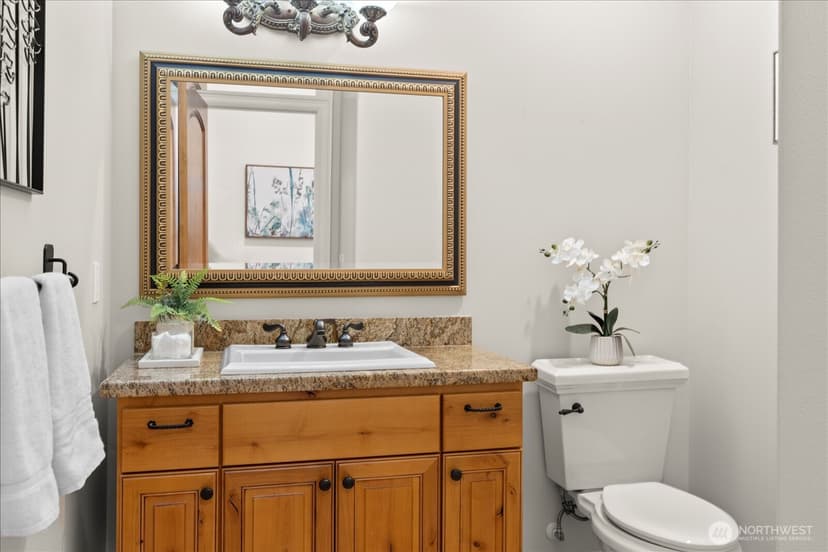 Property photo for 18608 Sound View Place, Edmonds photo 27