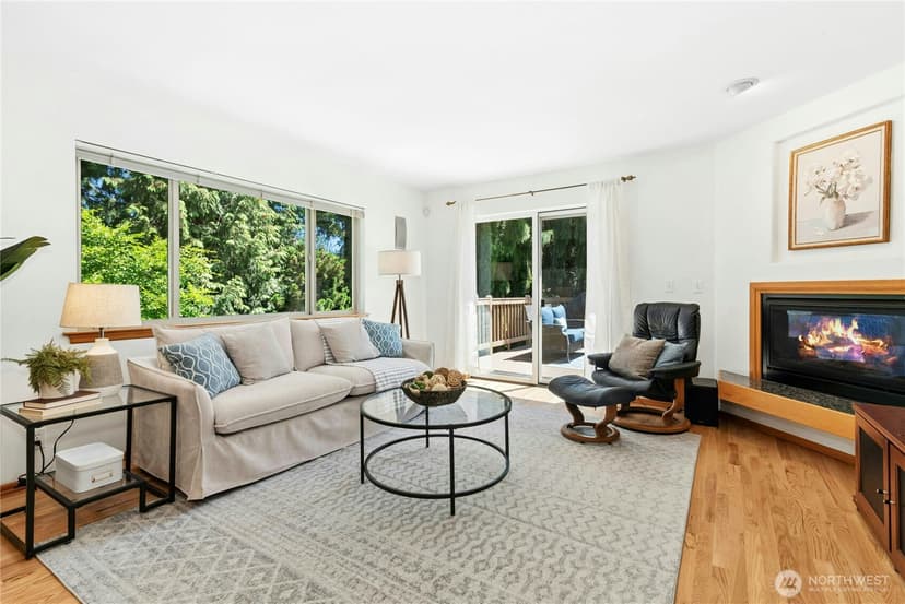 Property photo for 14222 108th Avenue NE, Kirkland photo 13
