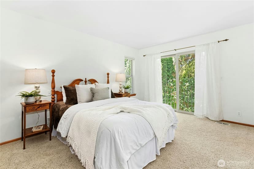 Property photo for 14222 108th Avenue NE, Kirkland photo 15