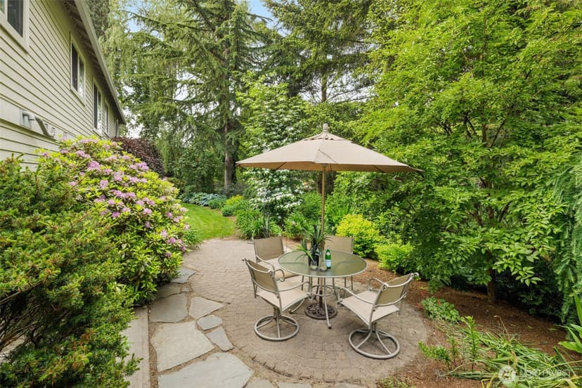 Property photo for 14222 108th Avenue NE, Kirkland photo 31