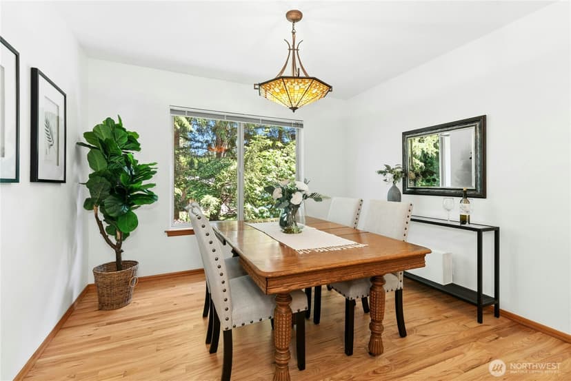 Property photo for 14222 108th Avenue NE, Kirkland photo 9