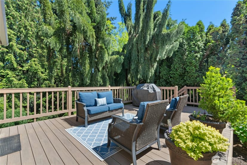 Property photo for 14222 108th Avenue NE, Kirkland photo 29