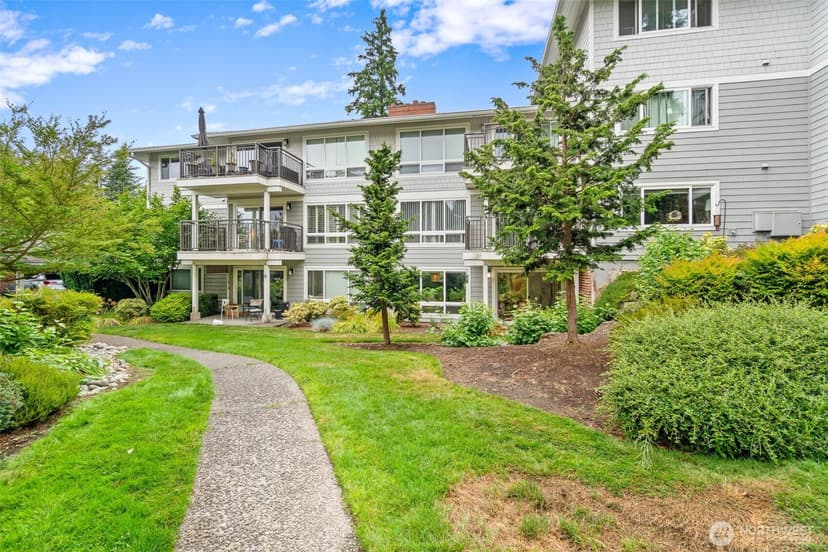Property photo for 15212 NE 8th Street #F13, Bellevue photo 31