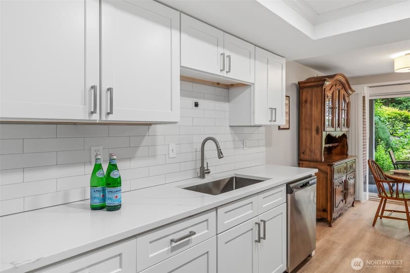 Property photo for 15212 NE 8th Street #F13, Bellevue photo 17