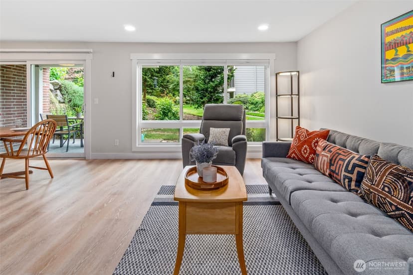 Property photo for 15212 NE 8th Street #F13, Bellevue photo 7