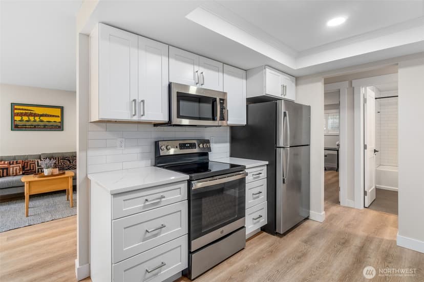 Property photo for 15212 NE 8th Street #F13, Bellevue photo 14